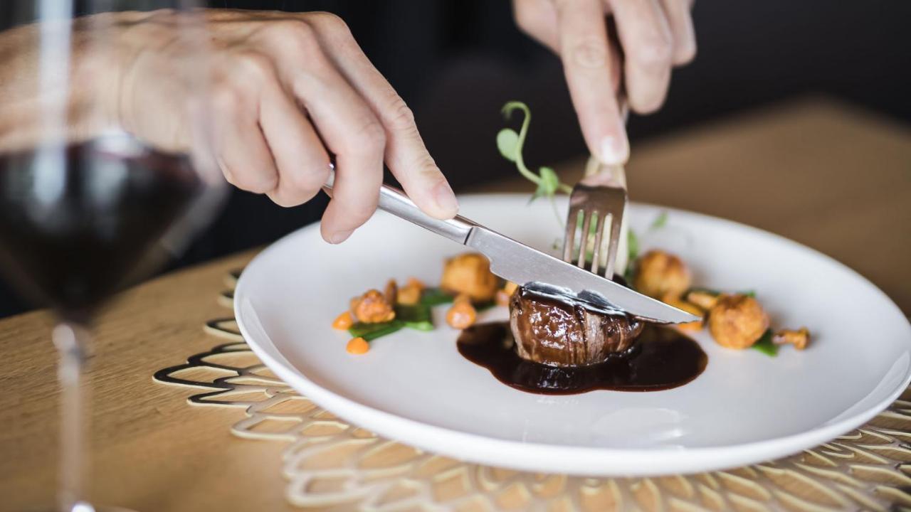 Hotel Solvie Falzes Ngoại thất bức ảnh