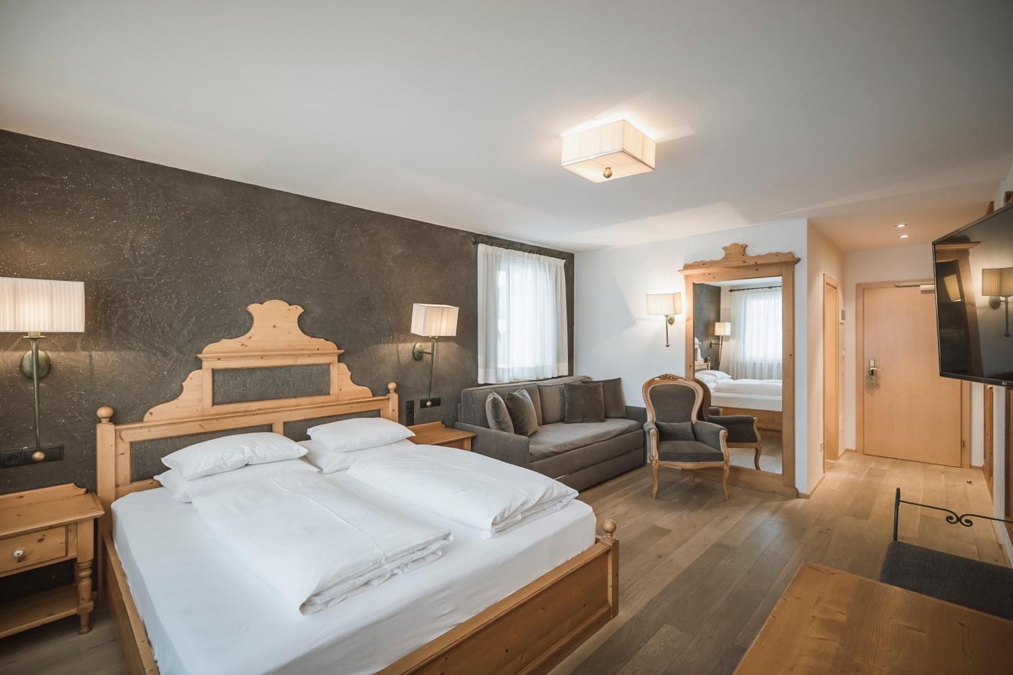 Hotel Solvie Falzes Ngoại thất bức ảnh